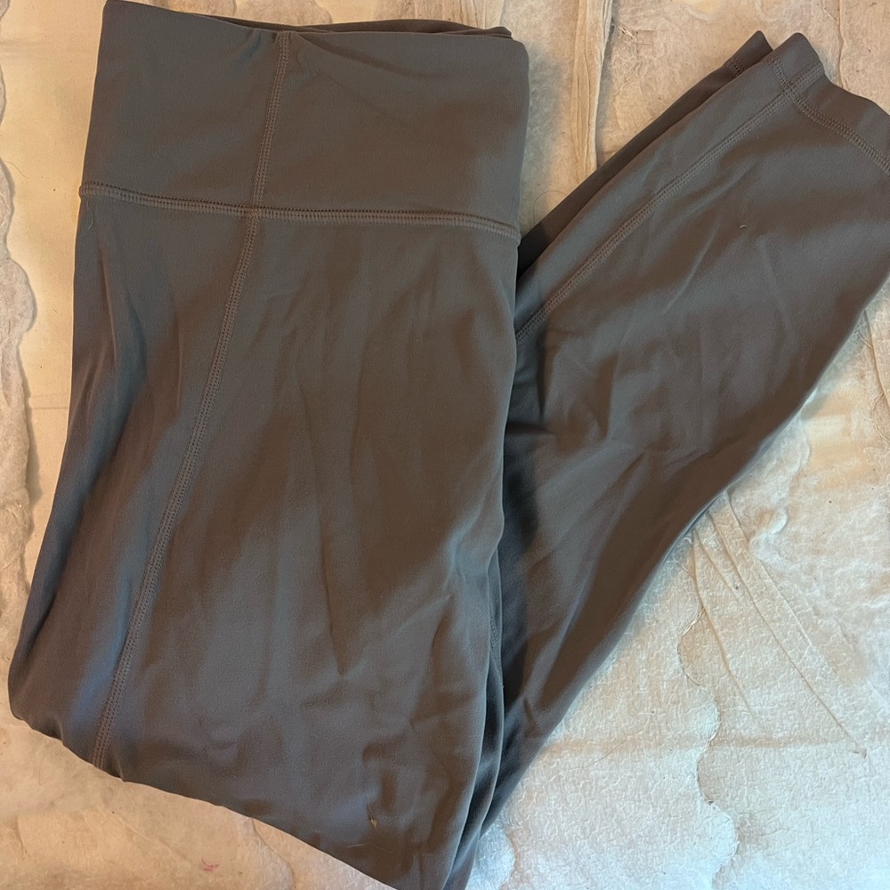 athleta grey butter soft cropped leggings